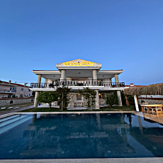Gerence Otel By La Mira